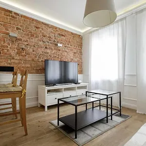 Apartament Central - City Center - Bright And Cozy - U11, Wrocław